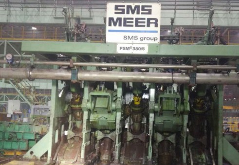 西马克最新棒材线PSM精轧机辊箱生产现场The production site of the roll box of SMS'slatest bar line PSM finishing mill.jpg